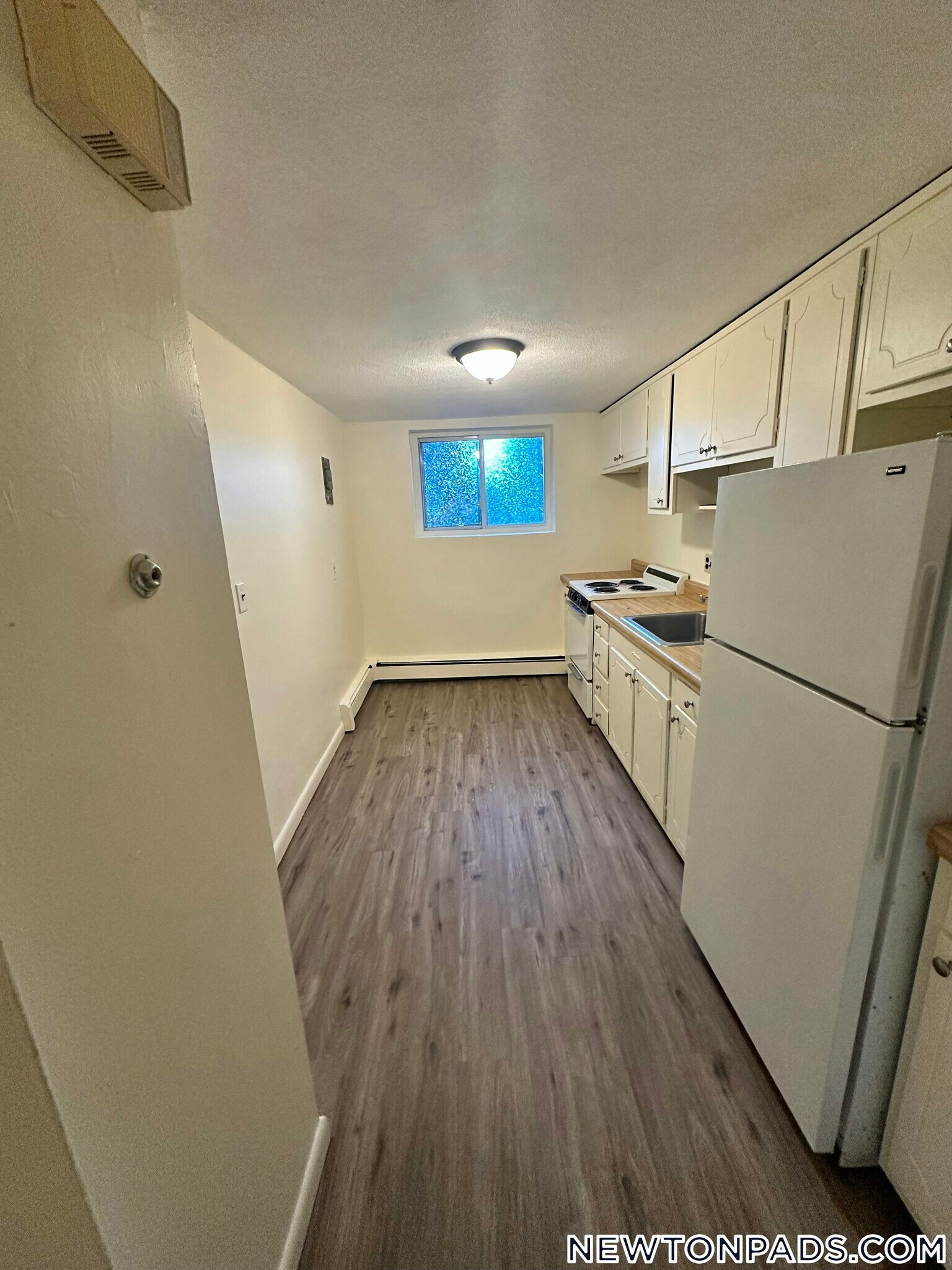 Building Photo - 33 Westgate Rd