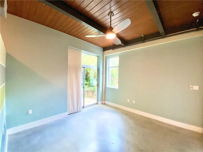 Building Photo - 2205 N Lamar Blvd