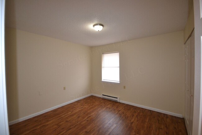 Building Photo - Dogwood Apartments