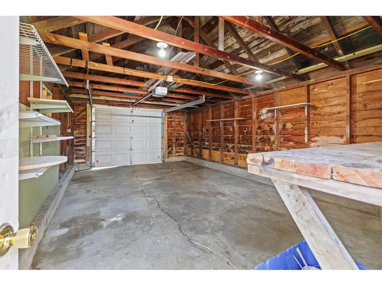 Building Photo - 120 2nd St N