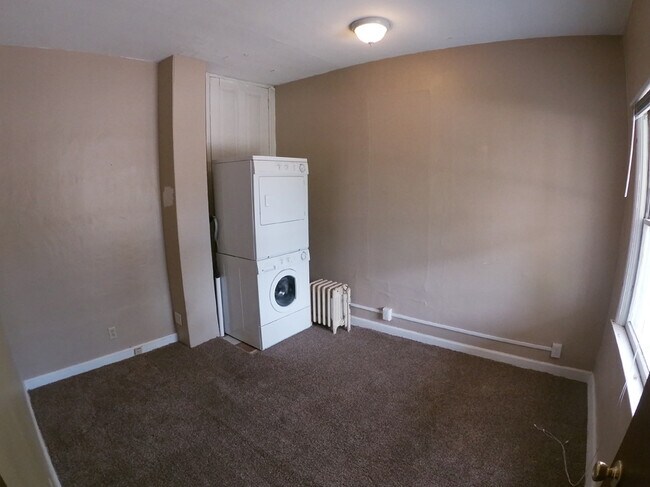 Bedroom 3 - 527 6th Ave SW