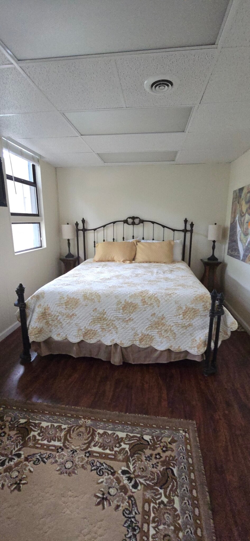 Building Photo - 1447 Lincoln Way