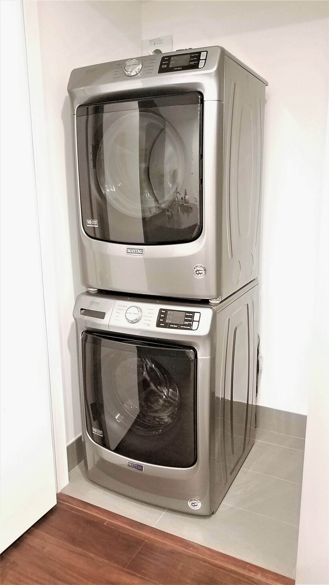 Building Photo - 301 West Ave.