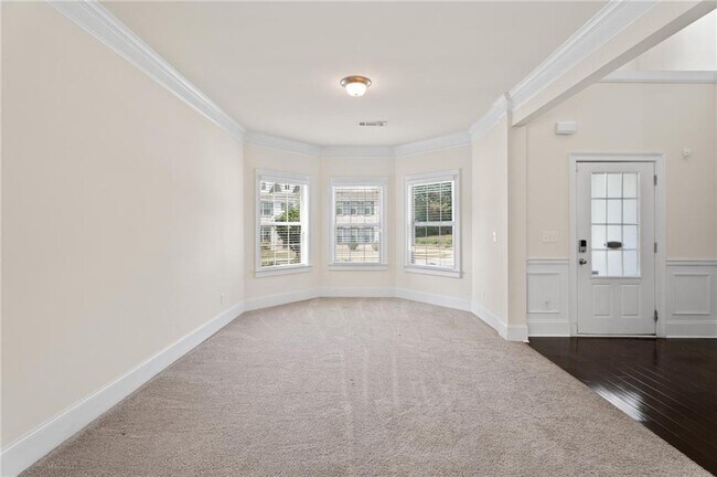 Building Photo - 165 Regency Pl