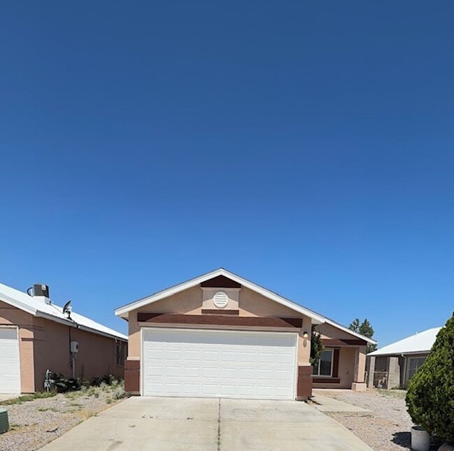 Primary Photo - Coming Soon !!! Beautifully Remodled SW Ho...