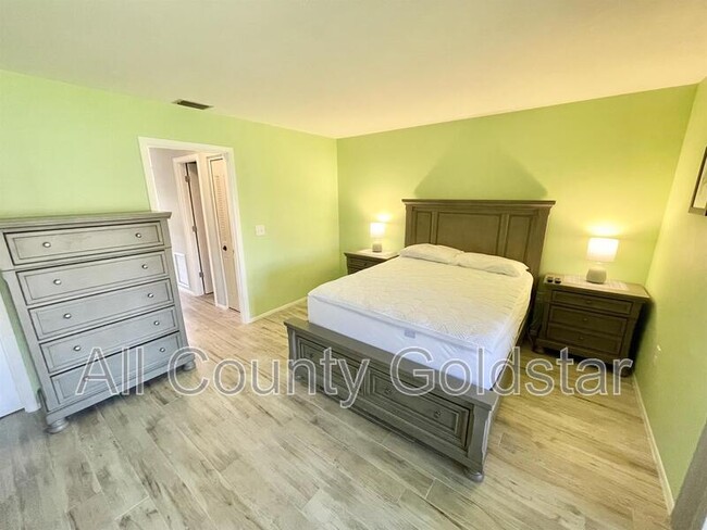 Building Photo - 25 Quails Run Blvd