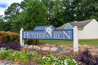 Building Photo - Hunters Run Apartment Homes