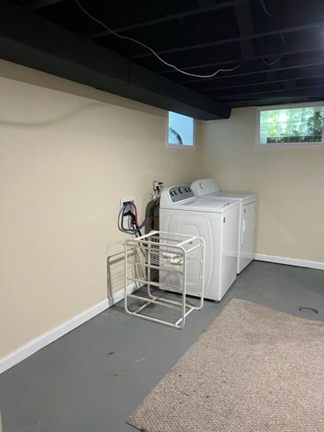 Building Photo - 507 Lawrence! Centrally Downtown Ann Arbor!