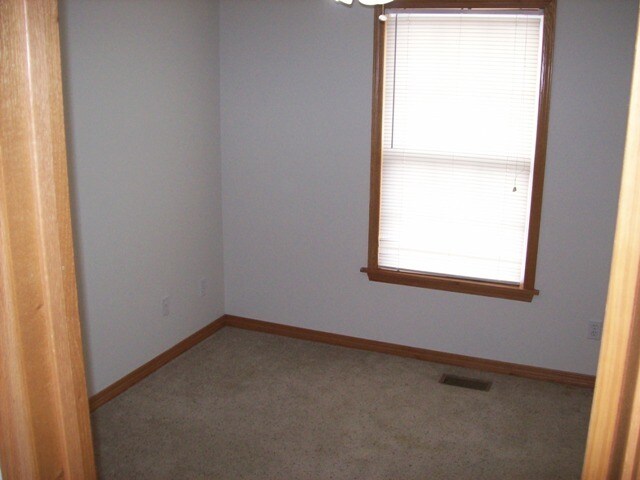 Downstairs Bedroom - 3027 N Fremont Ave