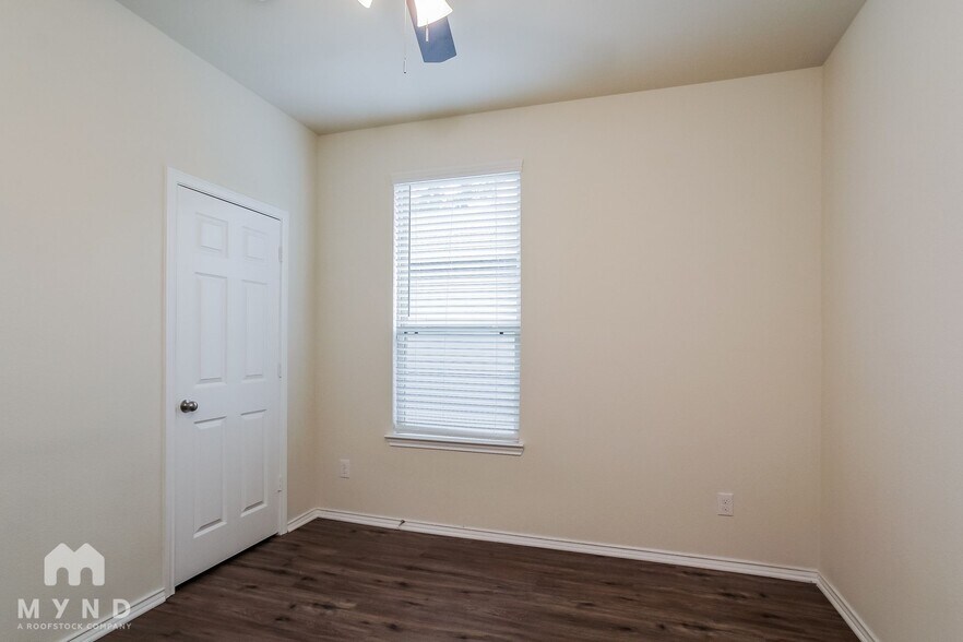 Building Photo - 4323 S Amber Ruse Ct
