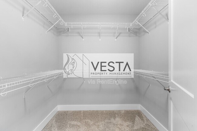 Building Photo - 12 Riddle Rd