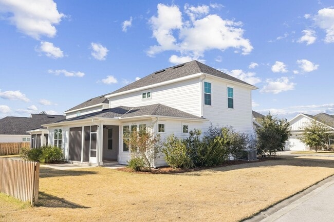Building Photo - 75 Conifer Ct