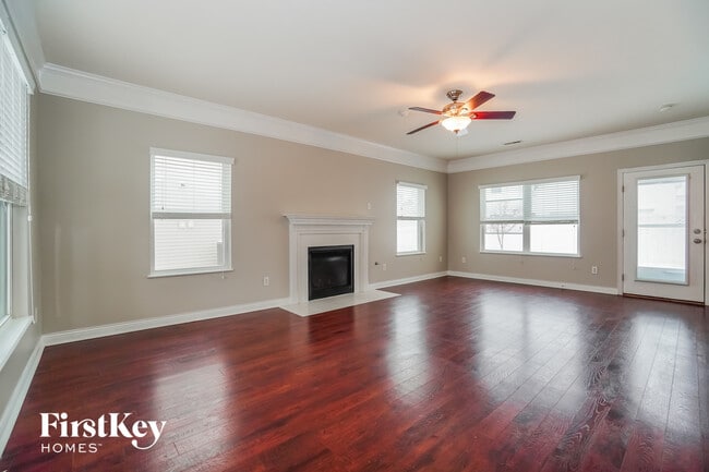 Building Photo - 1936 Seaside Cir