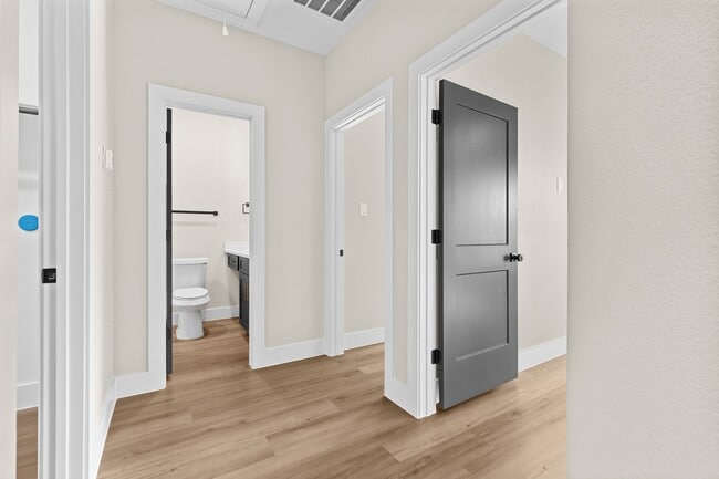 Building Photo - 4206 Kewanee St