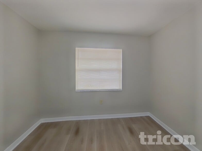 Building Photo - 2290 Colonial Dr