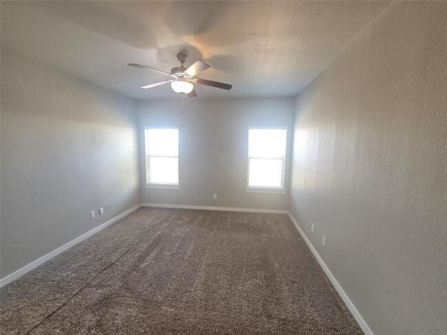 Building Photo - 239 Hidden Springs Dr