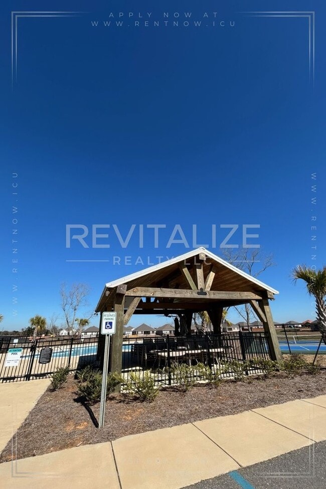 Building Photo - Brand-New 5BR Fairhope Home on Corner Lot with Garage