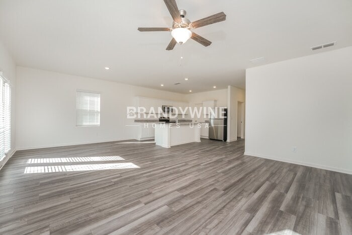 Building Photo - 56 Otway Lp