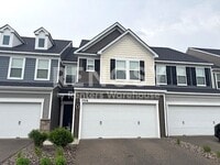 Building Photo - 7216 Walnut Grove Ln N