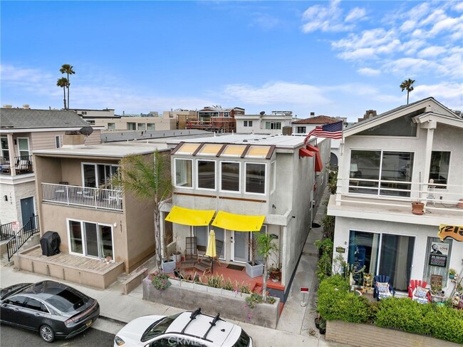 Building Photo - 1623 W Balboa Blvd
