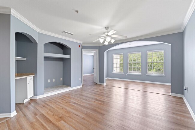 Building Photo - 3591 Kernan Blvd S