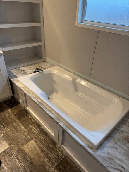 Building Photo - 3950 LA-134