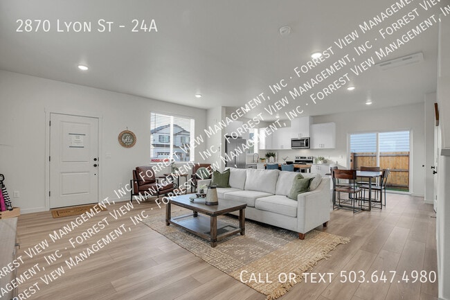 Building Photo - 2870 Lyon St