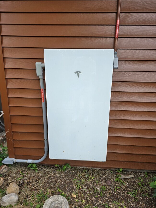 Building Photo - 6414 Neff St