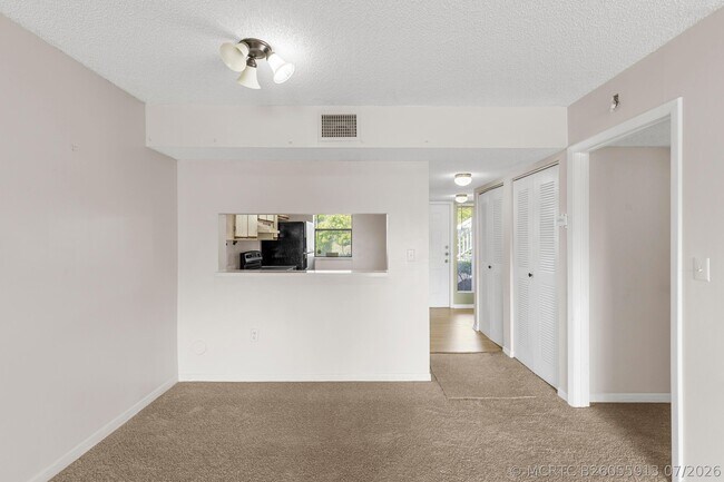 Building Photo - 5200 NW 31st Ave