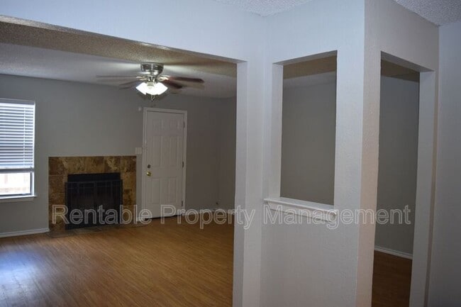 Building Photo - 3724 Cibolo Dr