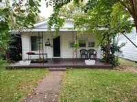 Building Photo - 3 bedroom home for lease