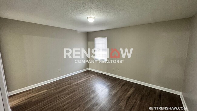 Building Photo - 3212 13 Colony Mall