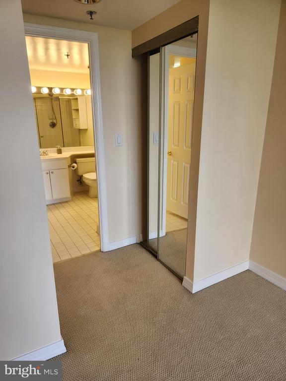 Building Photo - 5809 Nicholson Ln