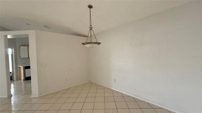 Building Photo - 3293 Brewster Dr