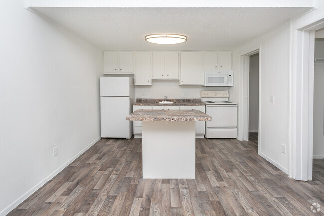 Interior Photo - Summer Glen Apartments