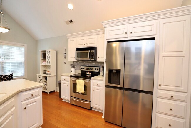 Building Photo - 1280 Winyah St