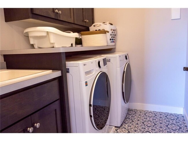 Building Photo - 4297 Arbor Dr