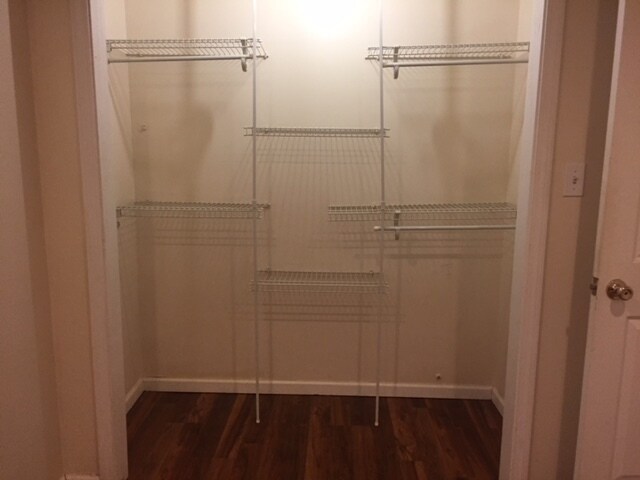 Building Photo - 3324 N Hamlin Ave