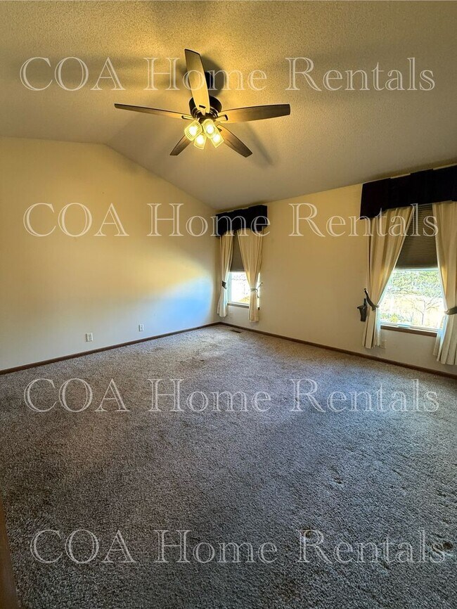 Building Photo - Amazing Home in Andover Kansas