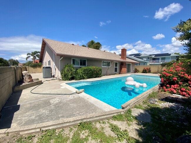 Building Photo - 11348 Barbi Ln
