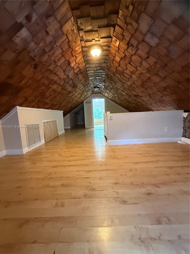 Building Photo - 213 Stirling Rd