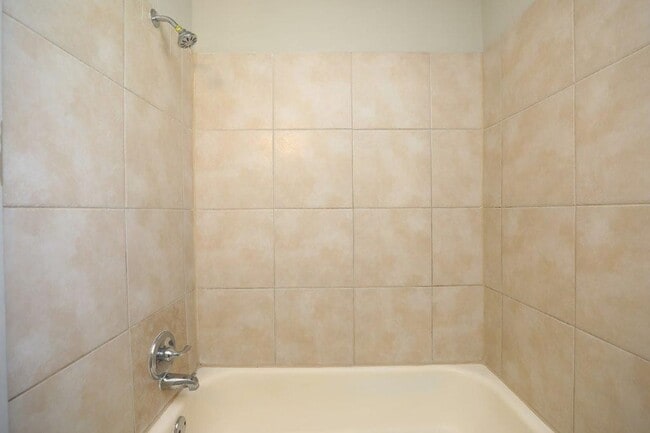 Building Photo - 10322 Cathedral Dr