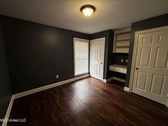Building Photo - 538 Brighton Cir