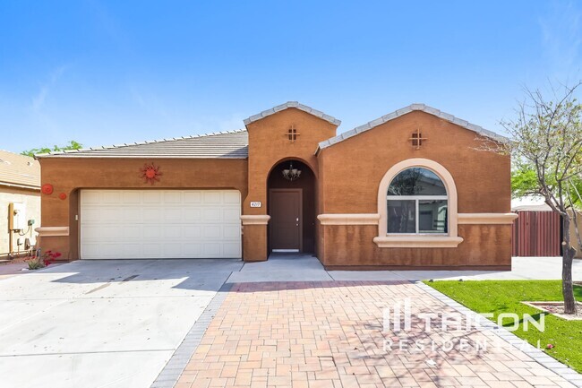 Building Photo - 4217 S 73rd Dr