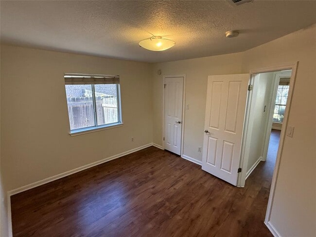 Building Photo - 4617 Moose Dr