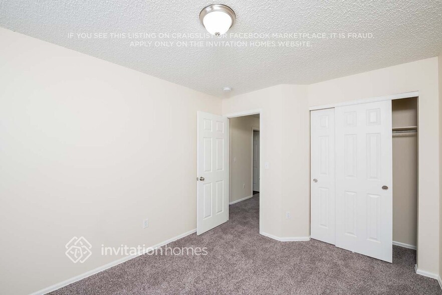 Building Photo - 1310 W 133rd Cir