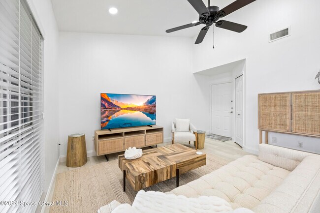 Building Photo - 7030 U.S. Rte 1