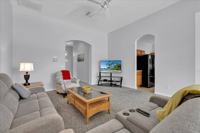 Building Photo - 1101 N Hampton Dr