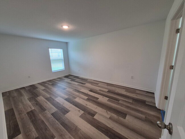 Building Photo - 3707 Eisel Wy
