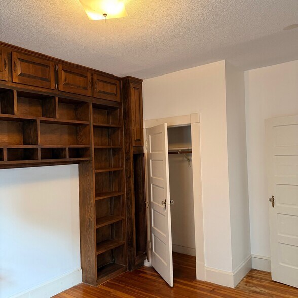 Building Photo - 62 Firglade Ave